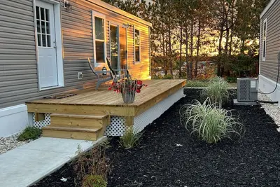 Image de New Resort with King Bed, nestled between Harbor Springs and Petoskey.