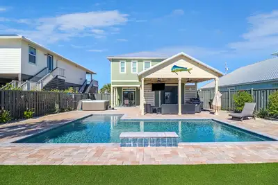Image de Avail Aug 21-29 - Discounted Rates! Shellfish Cottage, gulf views, pool, hot tub, outdoor kitchen!