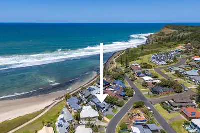 Image de Wake up each morning just steps away from 7-mile Beach and the iconic boardwalk