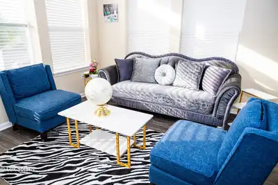Image de Luxury Three Bedrooms with King bed Suitable for Long-term Stay in Downtown Indy