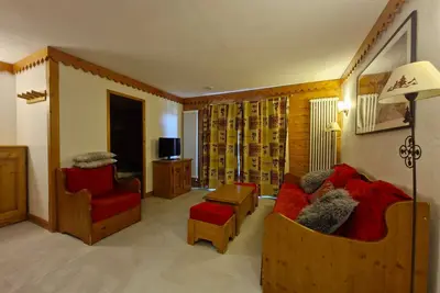 Image de Grand appartement 4 pièces avec piscine, sauna et WiFi proche des pistes