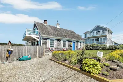 Image de Water View Retreat Overlooking Colonial Acres Beach (2341)