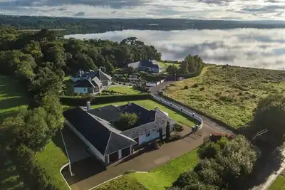 Image de Luxury eight Bedroom Home (Sleeps17) with views of Killarney Lakes and Mountains