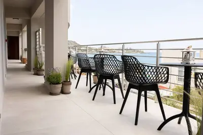 Image de Niro Beachfront Living