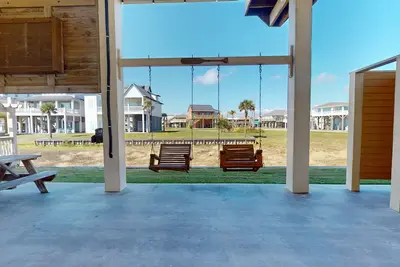 Image de Absolute Paradise: 3 Br, 2 Ba House in Crystal Beach, Sleeps 14