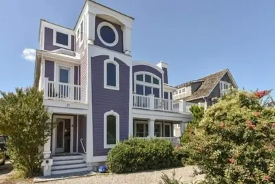 Image de The Purple House 7 Br in Bethany Beach
