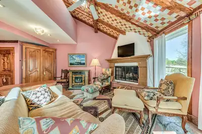 Image de Cloudcroft Home w\/ Fireplace Near Downtown!