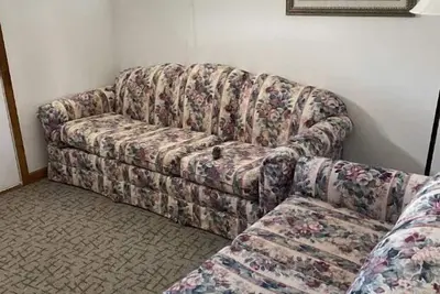 Image de 2br/2 bath duplex on a park