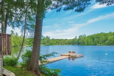 Image de Cozy lakefront private cottage in the heart of Muskoka. Pet friendly. Four season.