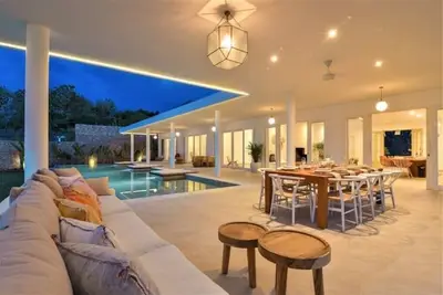 Image de Ocean view Boho-Chic villa with large pool and jacuzzi in North Bali