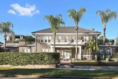 Image de Renovated Luxury 6000 sqft Mansion in Downtown Orlando Sleep 14 Near Theme Parks