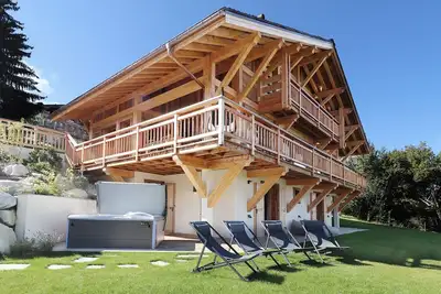 Image de Chalet 12 pers Moderne & Cosy - vue Mont-Blanc - jacuzzi & sauna