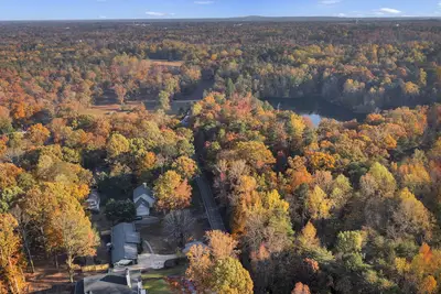 Image de Large/Modern Home, Walk to Paris Mtn. State Park
