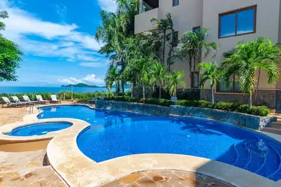 Image de Sol y Mar 4b Your Private Oceanfront Oasis, Just Steps from the Beach