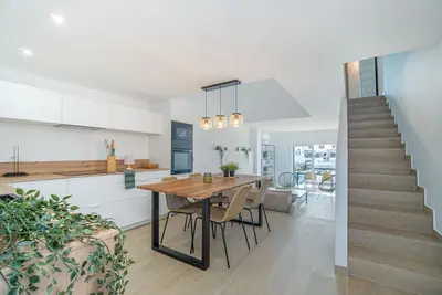 Image de 405-Belle maison sur le canal avec amarre à louer avec parking et wifi à Empuriabrava