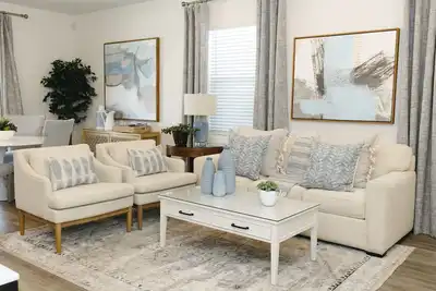 Image de Hemet Gem- New Home!