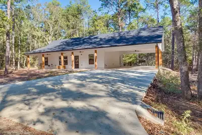 Image de Home w/ Pool Access: Fishing at Lake Sam Rayburn!
