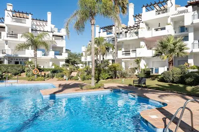 Image de Appartement 'Arruzafa Stollar' avec piscine partagée, Wi-Fi et climatisation