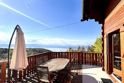 Image de Chalet 'Mouflon - Vue Lac Imprenable' avec terrasse privée et balcon