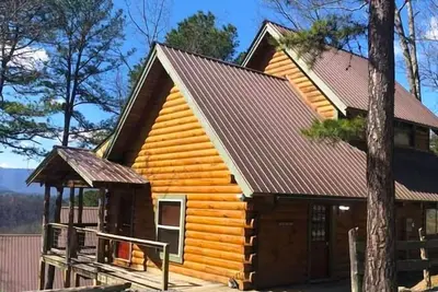 Image de Chelle's Sanctuary: Pet Friendly, Free Attraction Tickets, Hot Tub, Fire Pit, & Great Views