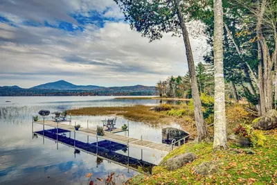 Image de Waterfront Lake Webb Cabin Rental w/ Dock & Views!