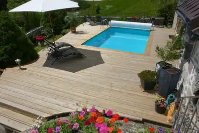 Image de Grande maison de caractère avec Piscine