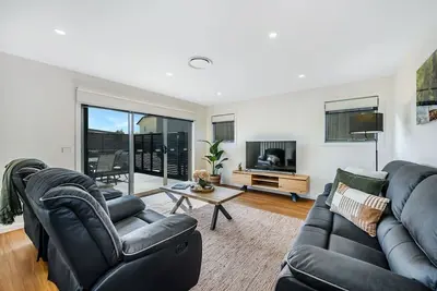 Image de New Modern Villa, 2 Bed/Bath-10min Airport/Cbd.