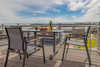 Image de Wiking-koje 5 - Aufzug, 1. Og, Dusche, Tv, Wlan, Balkon, Gartenmöbel, Parkplatz