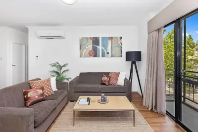 Image de Elegant 2br, 1ba Apartment with Parking