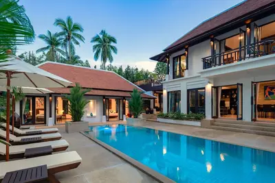 Marvellous Villa Matisse With Beach Access, Private Pool, Sea View and Garden