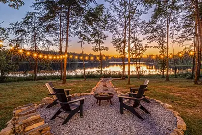 Image de Relax & unwind where mother nature meets modern nature at a Little Green Cottage