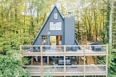 Image de The Hilltop Haus Stunning Views Gym Sauna\n