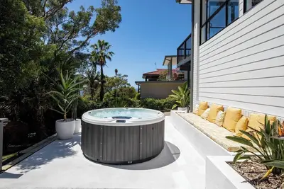 Image de Aqua Vistas Coastal Gem with Serene Spa Experience
