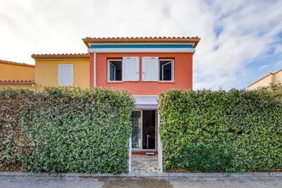 Image de 'Le Mas De La Mer' avec terrasse privée Wi-Fi et climatisation