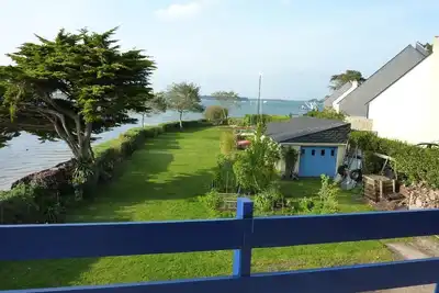 Image de Appartement 'Vue Mer - Accès Privatif Plages' avec terrasse privée, jardin privé et Wi-Fi
