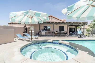 Image de Indio Paradise: 4 bedrooms w/Resort-like Pool