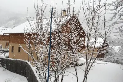 Superbe chalet familial (10 pers. ) au coeur de la station de Serre Che