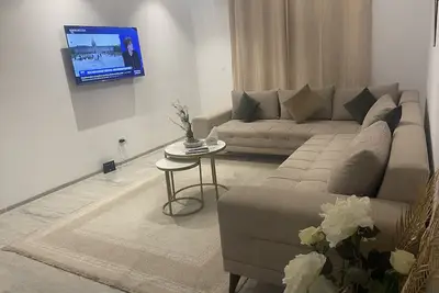 Image de Apparemment de luxe Tunis a 10 mn de airport et 5 mn de la marsa et lac 2