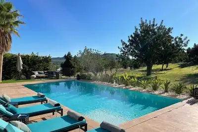 Modern & luxurious family friendly villa in the charming village of Sant Josep.