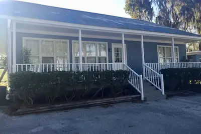 Image de Lakefront Home on Little Lake Harris in beautiful Howey In The Hills, Florida.