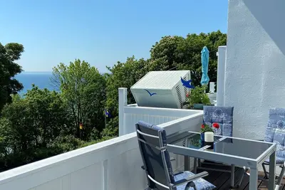 Image de Fewo Nr. 6 > 3-zimmer-ferienwohnung - Ohne Haustiere - Villa Azur - Meerblick - Sassnitz auf Rügen
