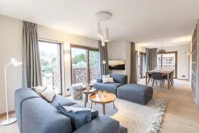 Image de Appartement moderne près du centre du village et des pistes, 6 pers, 3 chambres, parking inclus