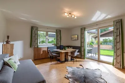 Appartement Alpenrose mit Terrasse, Du\/wc, 2 Sz - Haus Leo