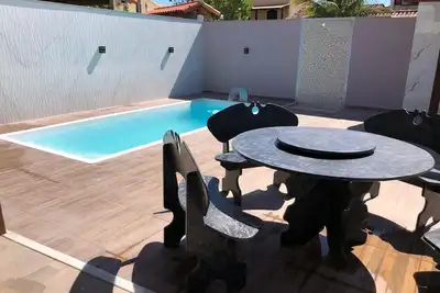 A Poucos Passos da Praia! Linda Casa, Espaçosa, Confortável e Segura Para Todos