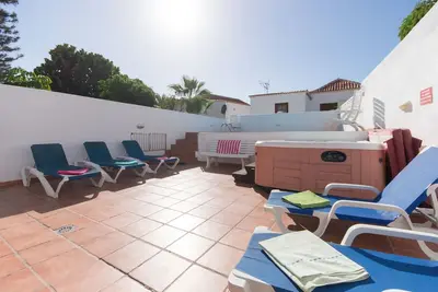 Image de Villa Americas. Beautiful 6 Bedroom Villa. Private Heated Pool