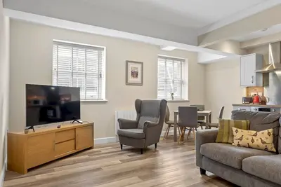 Image de Pass the Keys | Newly Renovated 2 Bedroom Town Centre Apartment