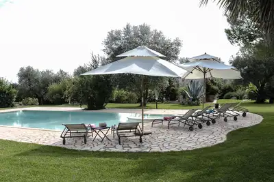 Image de Cin: It074014b400045576 Trullo G