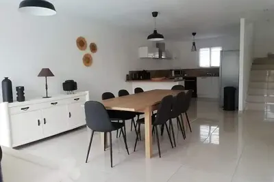 Image de Maison lumineuse et agréable, a proximité tous les meilleurs sites de la provence