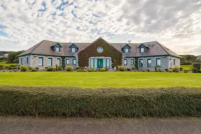 Image de Like walking into a fantastic novel at Inishowen House