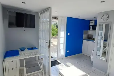 Image de Studio tout confort 2 mn du centre de Meximieux wifi parking sécurisé